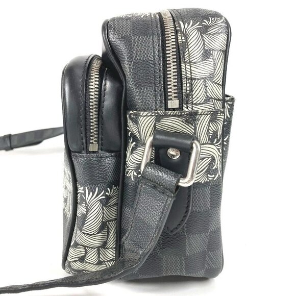 LOUIS VUITTON N41572 Damier Graphite Christopher Nemes NilePM Shoulder Bag - Picture 3 of 16